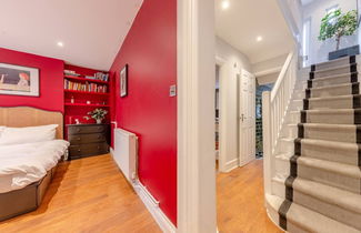 Foto 3 - Beautiful Two-story Flat With Garden in Islington