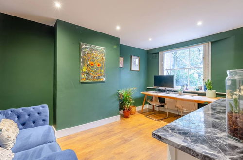 Foto 14 - Beautiful Two-story Flat With Garden in Islington