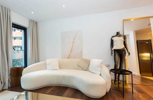 Photo 17 - Stylish and Central 1 Bedroom Flat in Fitzrovia