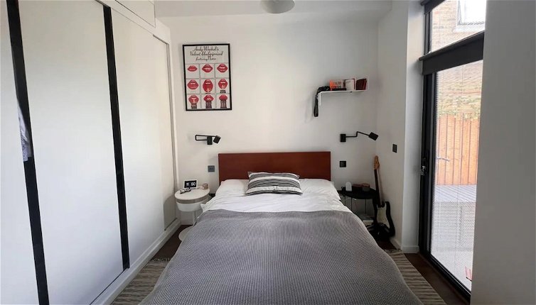 Foto 1 - Contemporary 1 Bedroom Apartment in Peckham With Garden