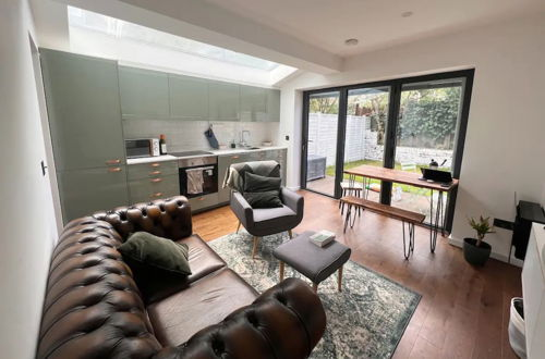 Foto 7 - Contemporary 1 Bedroom Apartment in Peckham With Garden