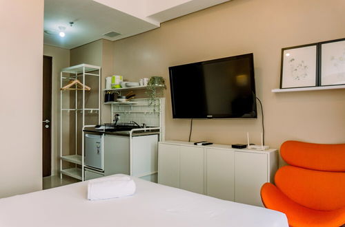 Foto 6 - Best Deal And Comfy Studio At Transpark Bintaro Apartment