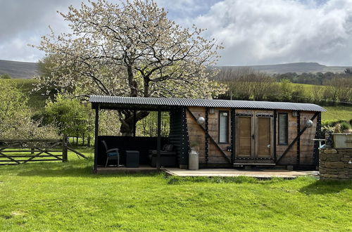 Foto 1 - 1 Bed Converted Railway Wagon Near Crickhowell