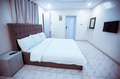 Photo 5 - Immaculate 1-bed Apartment in Lagos