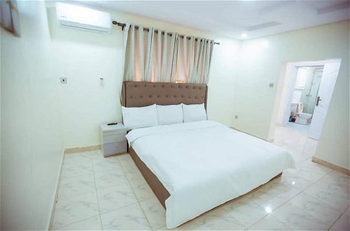 Photo 3 - Immaculate 1-bed Apartment in Lagos