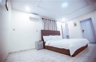 Photo 2 - Immaculate 1-bed Apartment in Lagos