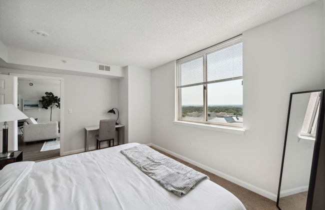 2BR Luxury City Suite With Gym & Pool - Foto 7
