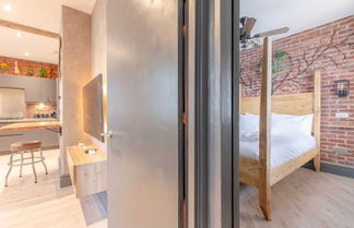 Photo 2 - Newly-refurbished Loft-style Flat Farringdon