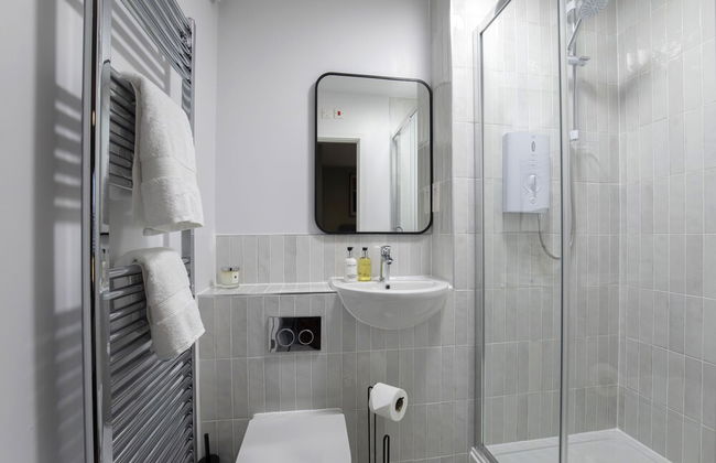 Elliot Oliver - Deluxe Two Bedroom Apartment With Parking & EV Charger - Foto 12