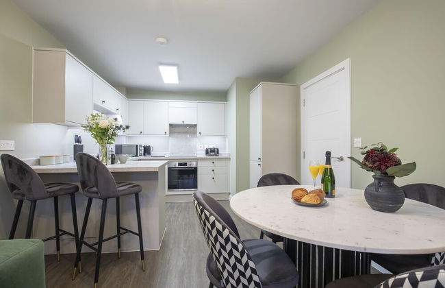 Elliot Oliver - Deluxe Two Bedroom Apartment With Parking & EV Charger - Foto 5