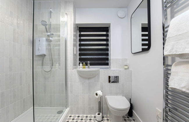 Elliot Oliver - Deluxe Two Bedroom Apartment With Parking & EV Charger - Foto 11