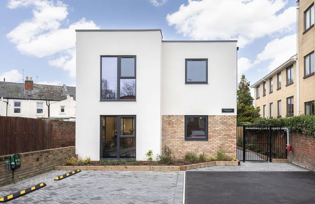 Elliot Oliver - Exquisite 2 Bedroom Apartment With Garden, Parking & EV Charger - Foto 18