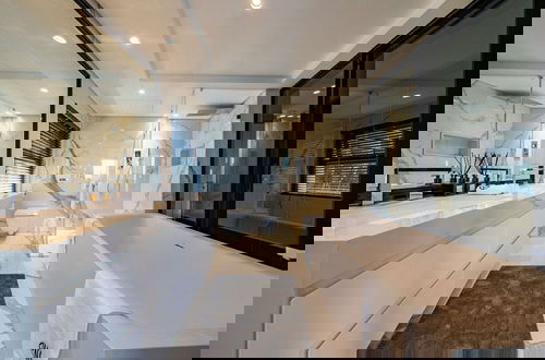 Photo 9 - Aurum 101