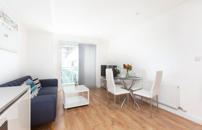 Skyvillion - Tower Point Enfield 1bed With Balcony - Foto 7