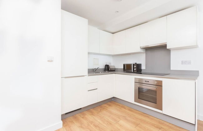 Skyvillion - Tower Point Enfield 1bed With Balcony - Foto 10