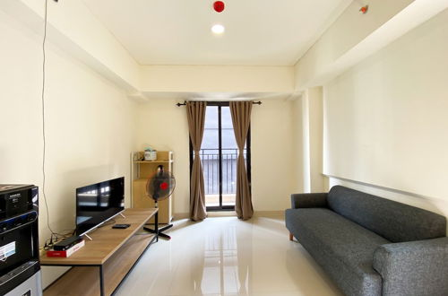 Foto 20 - Homey And Minimalist 2Br At Meikarta Apartment