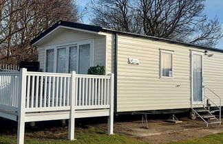 Foto 1 - Impeccable 3-bed Caravan in Clacton-on-sea