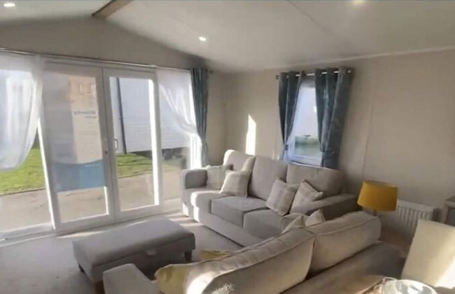 Impeccable 3-bed Caravan in Clacton-on-sea - Foto 6