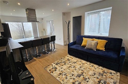 Photo 13 - Luxurious 2-bed Apartment, Duchy Cosy Corner