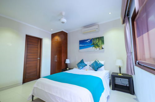 Photo 4 - New Open 3Bedroom Ocean Blue Villas 2