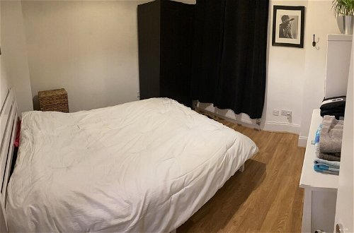 Foto 5 - 1 Bedroom Flat in Well Connected Part of London
