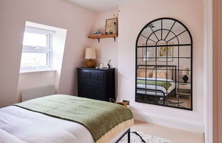 Photo 2 - The North Notting Hill Crib - Bright 1bdr Flat