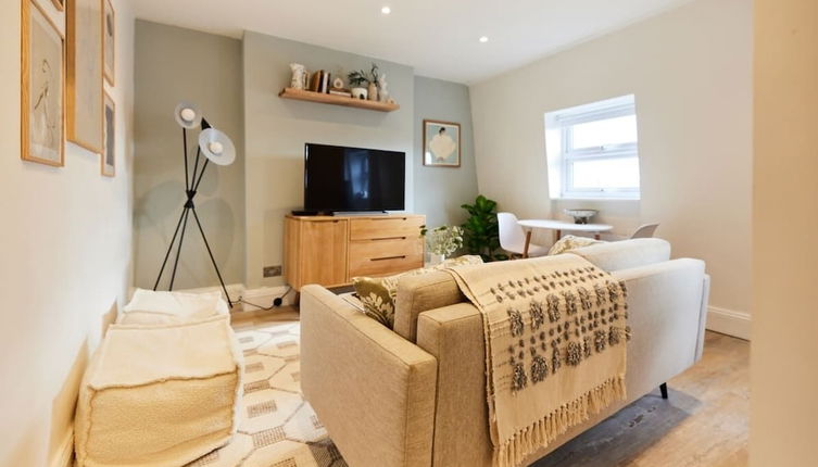 Photo 1 - The North Notting Hill Crib - Bright 1bdr Flat