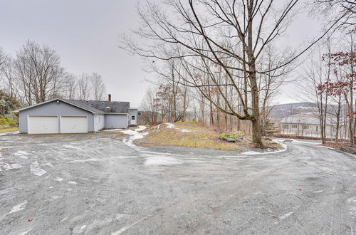 Photo 9 - Cozy Fair Haven Home With Mountain Views