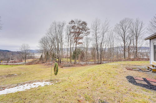 Photo 17 - Cozy Fair Haven Home With Mountain Views