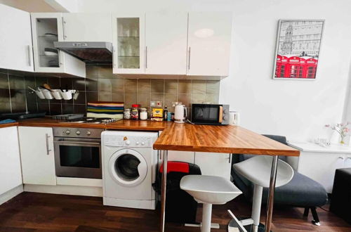 Photo 13 - 3-bed Apartment in King's Cross Central London