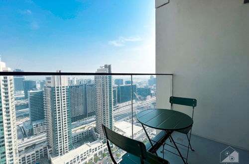 Foto 17 - Luxury Burj Royale Modern Apt city view Balcony