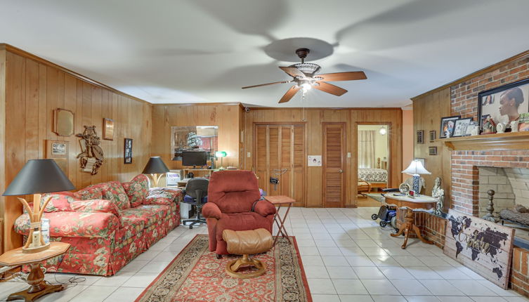 Foto 1 - Rustic Thomasville Home w/ Deck: 2 Mi to Downtown