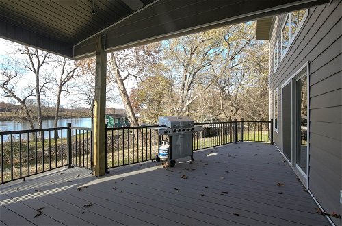 Foto 13 - Bright Cotter Vacation Rental w/ White River Views