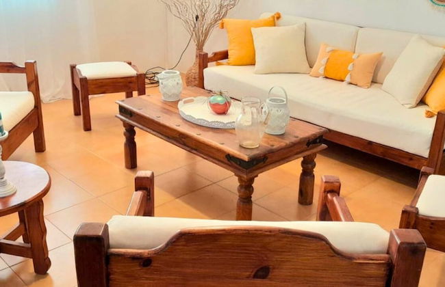 EMPHASIS Traditional House - Photo 10