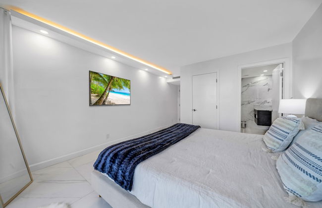 Modern Apartments Biscayne Bay - Photo 5