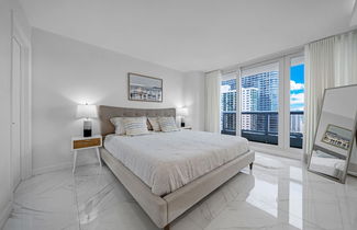 Photo 2 - Serene and Modern Apartment Centrally Located