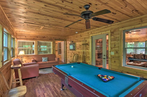 Photo 8 - The Wishing Well Cabin w/ Pool Table & Firepit