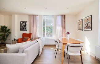 Photo 2 - The Wandsworth Haven - Bright 2bdr Flat