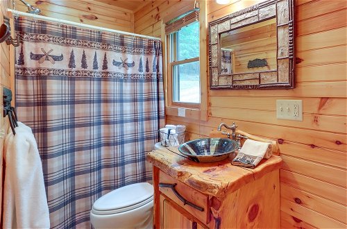 Photo 13 - Blue Ridge Cabin Rental w/ Deck & Screened Porch
