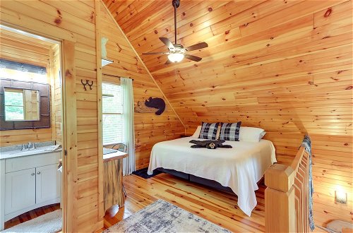 Photo 20 - Blue Ridge Cabin Rental w/ Deck & Screened Porch