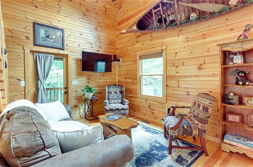 Photo 11 - Blue Ridge Cabin Rental w/ Deck & Screened Porch