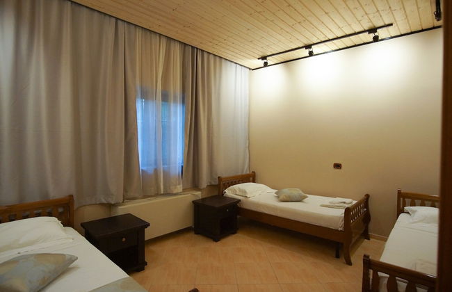 Seaside Duplex Stone Villa - Photo 4