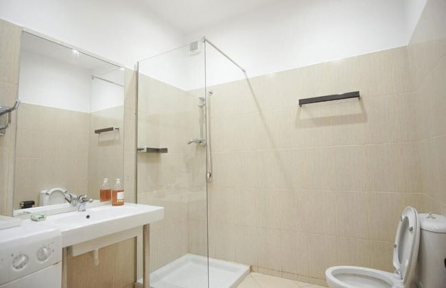 Seaside Duplex Stone Villa - Photo 8