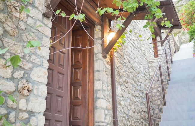 Seaside Duplex Stone Villa - Photo 18