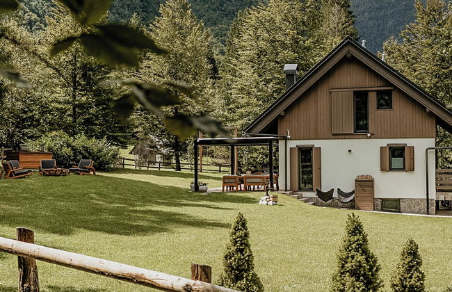 Chalet With Jacuzzi at Lake Bohinj - by Feelluxuryholidays - Foto 31