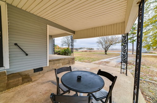 Photo 17 - Pet-friendly Gleason Home w/ Hot Tub & Fire Pit