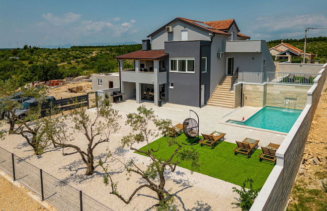 Villa Pezer - Foto 1