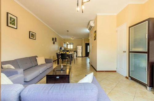 Foto 1 - Gold Coast - 2br3ba Gated Community w Pools Gym