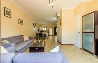 Foto 1 - Gold Coast - 2br3ba Gated Community w Pools Gym