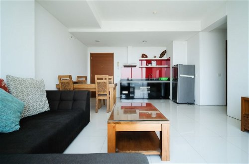 Foto 17 - Homey 1Br With Extra Room Apartment At Aryaduta Residence Surabaya